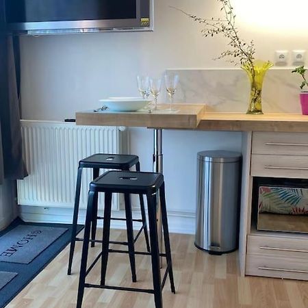 Ferienwohnung Le Cosy Tassin - Rez De Jardin Exterior foto