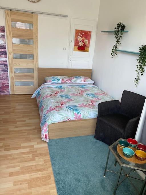 Ferienwohnung Le Cosy Tassin - Rez De Jardin Exterior foto